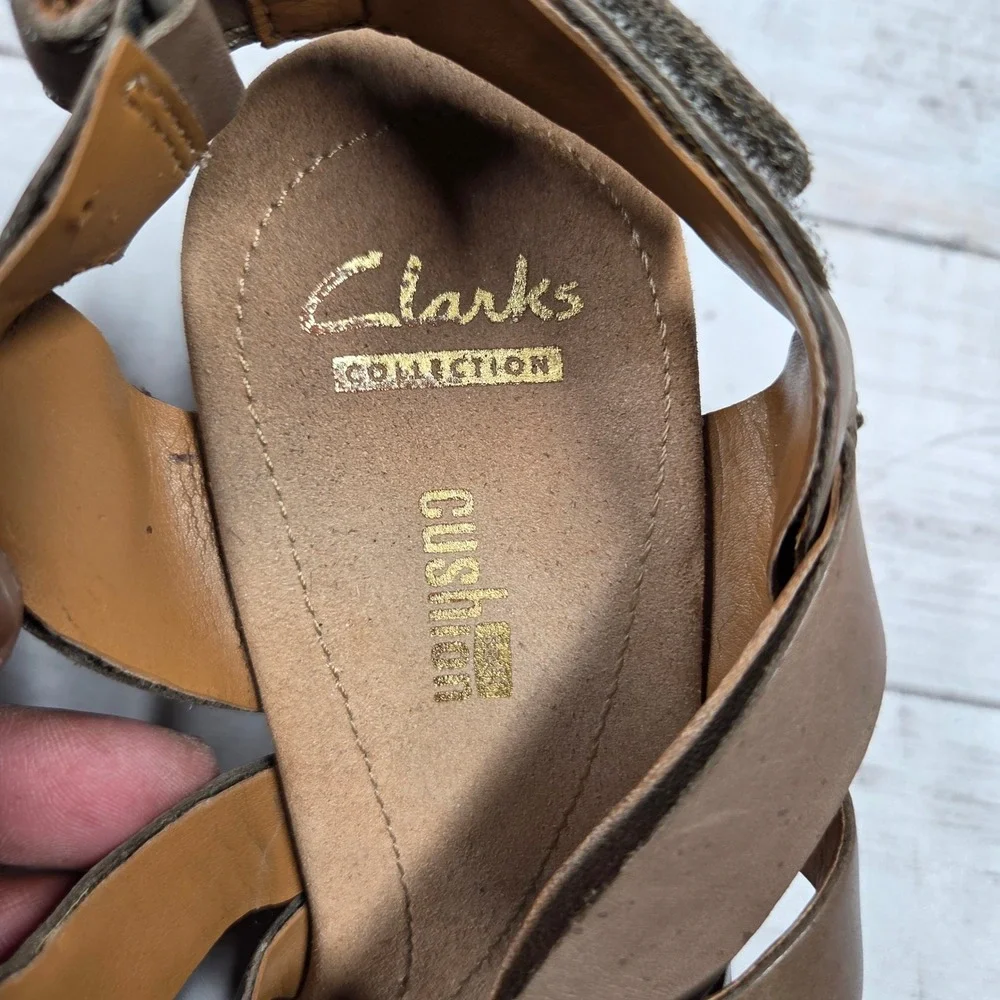Clarks Collection Wedge Sandals Womens 8.5M Taupe Leather Strappy Cork‎ Heel